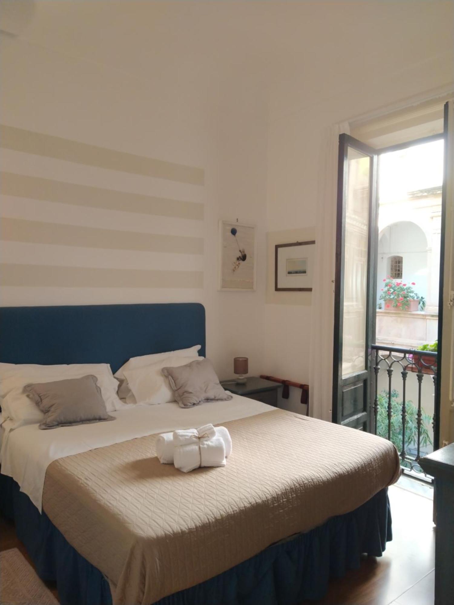 Ai Lumi Bed & Breakfast Trapani Eksteriør bilde