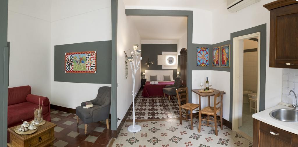 Ai Lumi Bed & Breakfast Trapani Eksteriør bilde